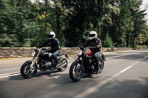 Triumph Scrambler 900 & BMW RNineT