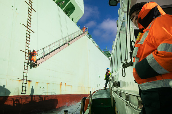 Pilot ladder and walkway on an oil tanker