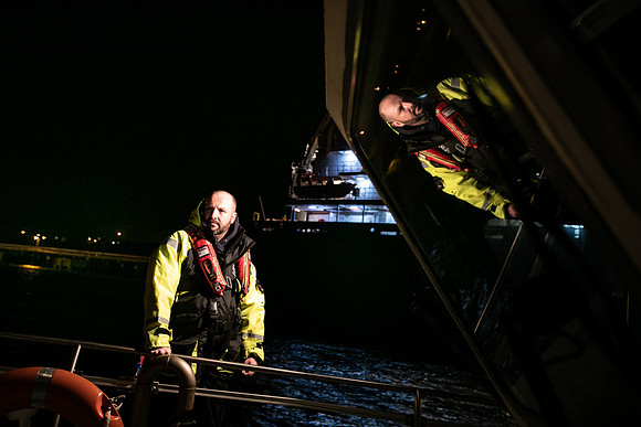 Night time work in a maritime environment
