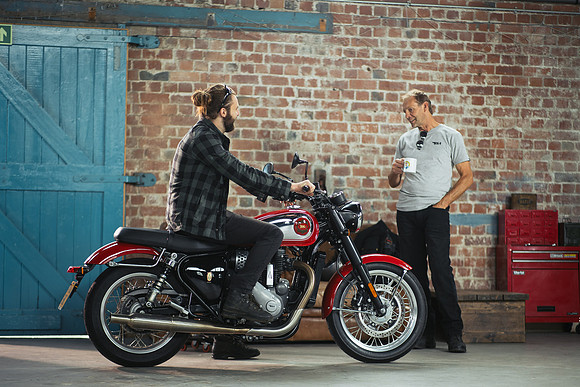 Rider shows off his new BSA Goldstar in red